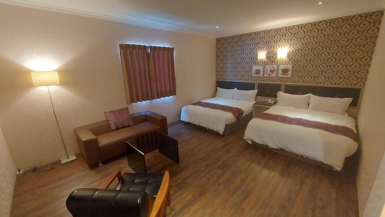 Jungle City Motel Chiayi City Exterior foto